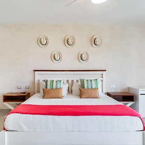 Apart-hotel Mareazul Front At